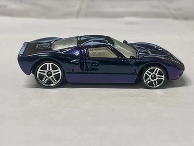 Matchbox 2024 Ford GT 40 pintura arlequín personalizada e intercambio de ruedas - púrpura azul verde Foto 1 de 4