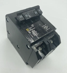 HOMT220220 Homeline Quad Two 2 Pole 20 Amp 120 240V AC Plug In Square D Breaker - Picture 1 of 12