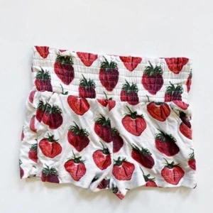 Kate Quinn || The Woods Modal Strawberry Shorts 18-24M - Bild 1 von 5