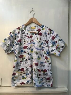 Wonderwink Scrub Top 6017-OLY Olive You Greece Travel Vacation Size M Rare - Image 1 of 3