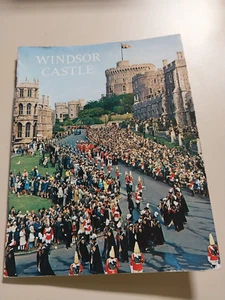 windsor castle(paperback book) - Picture 1 of 2