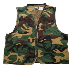 Vintage SafTBak Camo Hunting Vest Mens XL With Attached Game Pouch Made In USA - Picture 1 of 4