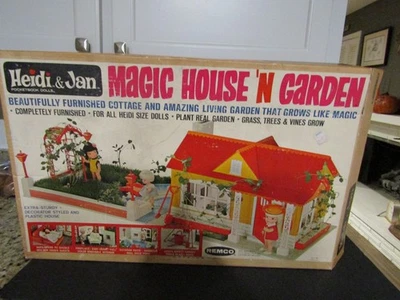 Vtg 1965 Remco Heidi & Jan Dolls MAGIC House 'N Garden Partial Playset Org Box - Image 1 of 4