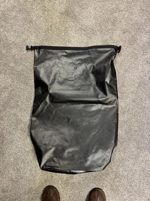 Bolsa seca Yeezy Gap Balenciaga TPU Foto 1 de 4