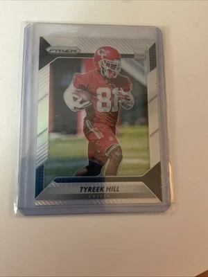 2016 Panini Prizm Football TYREEK HILL PRIZM SILVER ROOKIE CARD - Image 1 of 2