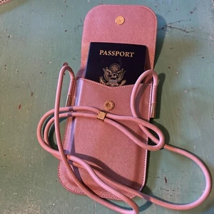 Guess Universal Pink Phone Passport Pouch Adjust Strap And Card Slot NWOT - Picture 1 of 10