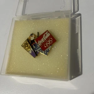 "BEAUTIFUL COKE SKI JUMP" 2002 SALT LAKE CITY OLYMPIC GAME PIN 2022 - Picture 1 of 6