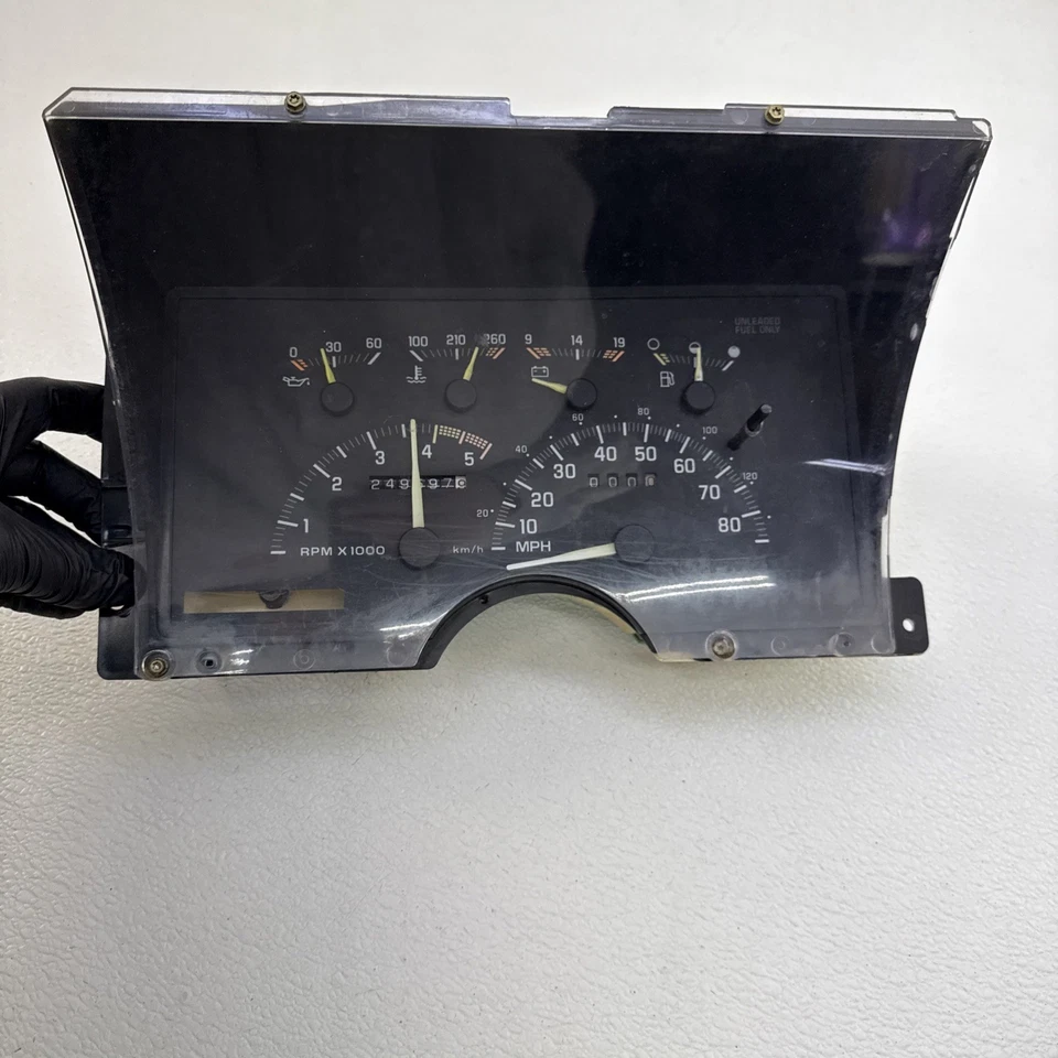 Cuadro de instrumentos 92-94 Chevy GMC Truck C/K 1500 2500 con velocímetro 249 k OEM 16140115 Foto 1 de 4