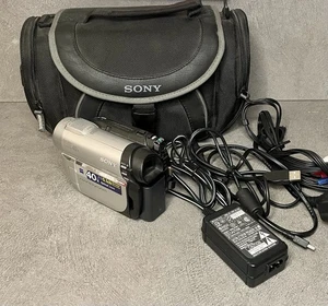 Sony Handycam DCR-DVD115 Handheld Mini DVD Camcorder With Leads And Bag - Picture 1 of 24