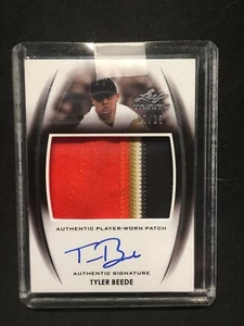Beede, Tyler - 2014 Leaf Trinity - Autograph/Patch - 7/25 - Picture 1 of 1