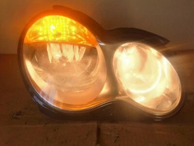 2006 MERCEDES BENZ W203 C230 PASSENGER SIDE HALOGEN HEADLIGHT Foto 1 de 4