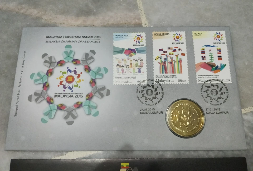 MALAYSIA PENGERUSI ASEAN CHAIRMAN 2015 FDC + Original Nordic Gold Coin - Image 1 of 4