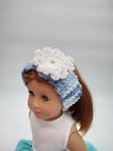 Blaues gehäkeltes Stirnband mit Blume 18 Zoll Puppenkleidung passt American Girl Puppen Neu - Bild 1 von 4