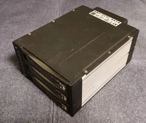 Chieftec SATA Gehäuse für Speicherlaufwerke SNT-2131-SATA Serial Attached SCSI - Bild 1 von 7