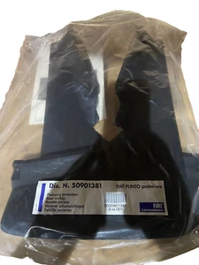 Fiat Punto Rear Mudguard Mudflaps 50901381 - Picture 1 of 3