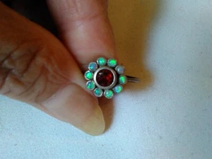 VINTAGE STERLING SILVER RUBY & OPAL RING FLOWER DESIGN STUNNING 925 SIZE 7 1/2 - Picture 1 of 5