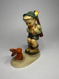Goebel Hummel "Sensitive Hunter" 6/0 TMK 2 Full Bee Germania SPEDIZIONE GRATUITA B15 - Foto 1 di 18