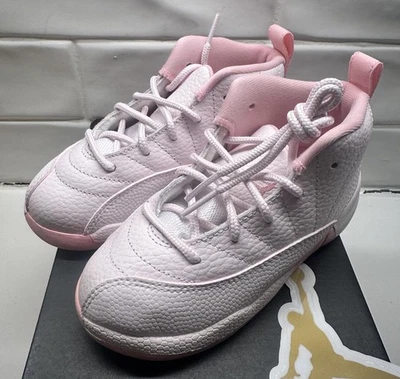 NUEVO Nike Air Jordan 12 Retro Taxi 2025 Rosa Perla Niño Pequeño Talla 6C NUEVO EN CAJA Envío GRATIS Foto 1 de 4
