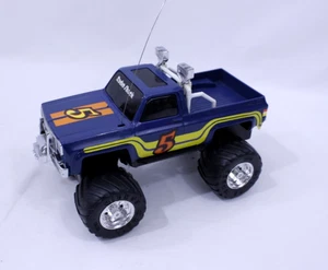 Vintage Radio Shack Chevy Square Body Pickup Truck RC Radio Controlled 60-3093 - Picture 1 of 9