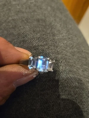 Topacio azul suizo y topacio azul cielo compromiso 3 piedras talla 8 esterlina  Foto 1 de 4