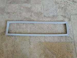 DA97-12522Q SAMSUNG Refrigerator Drawer Gasket DA97-12522Q OEM - Picture 1 of 4