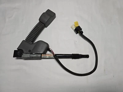 2006 - 2011 Honda Civic Coupe Drivers Seat Belt Buckle (OEM) Gray  Foto 1 de 4