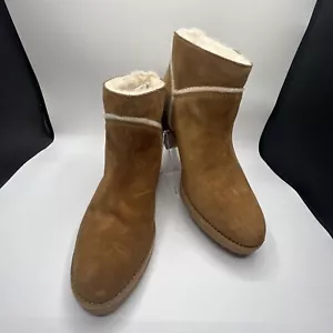 Ugg tan boots chestnut booties size 9.5 NEW with slight scuffs $245 - Picture 1 of 10