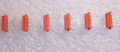 QTY (250) 8 POSITION (4x2) FORKED MICRO-MATCH RECEPTACLES 1.27mm 7-215079-8 TYCO - Image 1 of 3