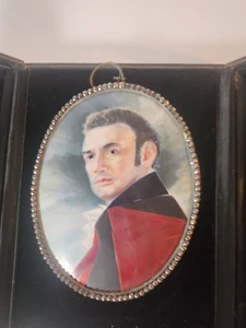 Raymond Lewenthal portrait medallion by Kenneth Kendall, 1972 - Picture 1 of 11