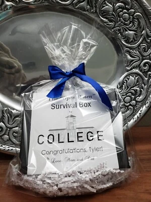 Caja de lujo para tarjetas de regalo de graduación Foto 1 de 4