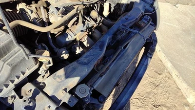 2001 - 2004 年道奇 Caravan 上部散热器支撑领带杆 Oem 04860439ac — 第 1/4 张图片