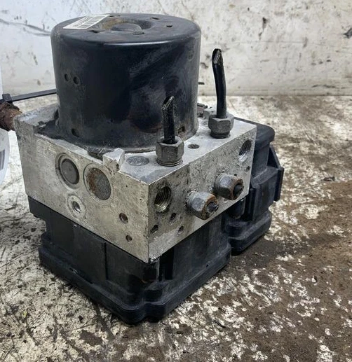 Насос антиблокировочный тормозной в сборе 2009-2011 Volkswagen Routan от оригинального производителя ABS - Изображение 1 из 2