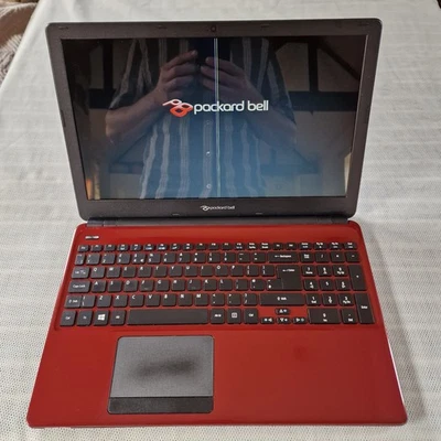 Packard Bell Easynote TE69BM, Celeron, 15.6", NO HDD, 2GB RAM, SPARE OR REPAIR - Image 1 of 4