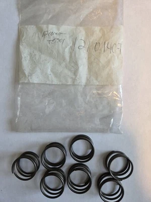 NOS TRIUMPH TRIDENT TROPHY SPRINT DAYTONA FILTRO DE ACEITE RESORTES PK/7 1210140-T0301 Foto 1 de 3