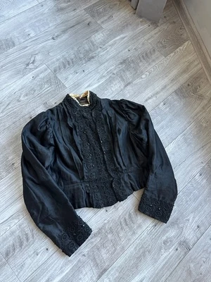 Antigua blusa victoriana vintage de mujer negra años 1890-1920 talla: S Foto 1 de 4