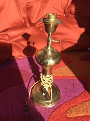 ancienne lampe en laiton - Photo 1/4
