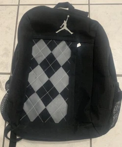 Mochila Jordan Jump Man Marca Argyle Negra y Gris - Imagen 1 de 2