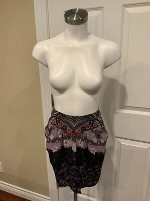 Minifalda Tibi 100% Seda Multicolor Estampado Floral, Talla 6 Foto 1 de 4