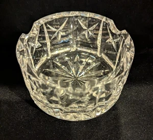  Cenicero de cristal Waterford, firmado, diseño Starburst de corte pesado - mediados de siglo 1960 - Imagen 1 de 14