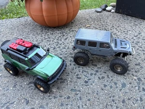 Axial SCX24 Bronco and Jeep - Picture 1 of 11