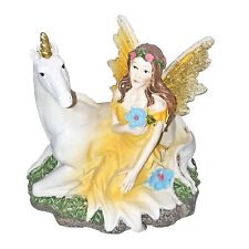 The Fairies Enchanted Garden Sentado Fairy Con Unicornio - Amarillo