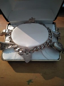Silver Charm Bracelet Makers Mark 21st, teapot, frog, piano, car, sew machine - Picture 1 of 6