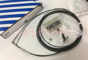 ONE Panasonic Fiber Optic Sensor FD-32G - Picture 1 of 3
