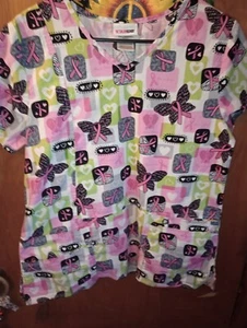 Woman’s Breast Cancer Scrub Top - Picture 1 of 2