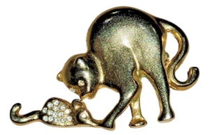 Vintage Cat and Mouse Rhinestone Gold Tone Pin Brooch - Picture 1 of 9