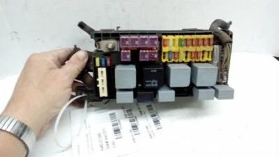 2004-2008 Chevrolet Aveo Engine Fuse Box - Image 1 of 3