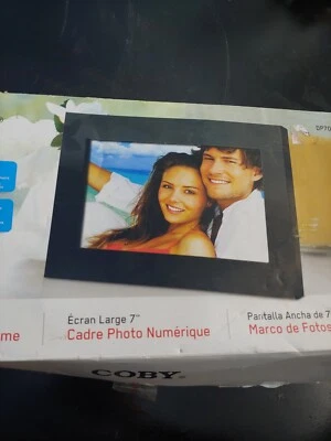 COBY 7" WIDESCREEN DIGITAL PHOTO FRAME MODEL DP700  - Image 1 of 3