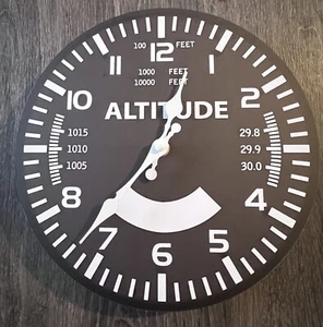 Aviación silenciosa - Reloj de pared con diseño de altímetro de avión - - Imagen 1 de 4