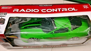 Auto Trendz radio controlled 1:14 scale Corvette - Picture 1 of 5