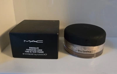 MAC Mineralize Foundation LIGHT (9,5g/0,33oz) lose Puder Neu im Karton, selten, schneller Versand - Bild 1 von 4